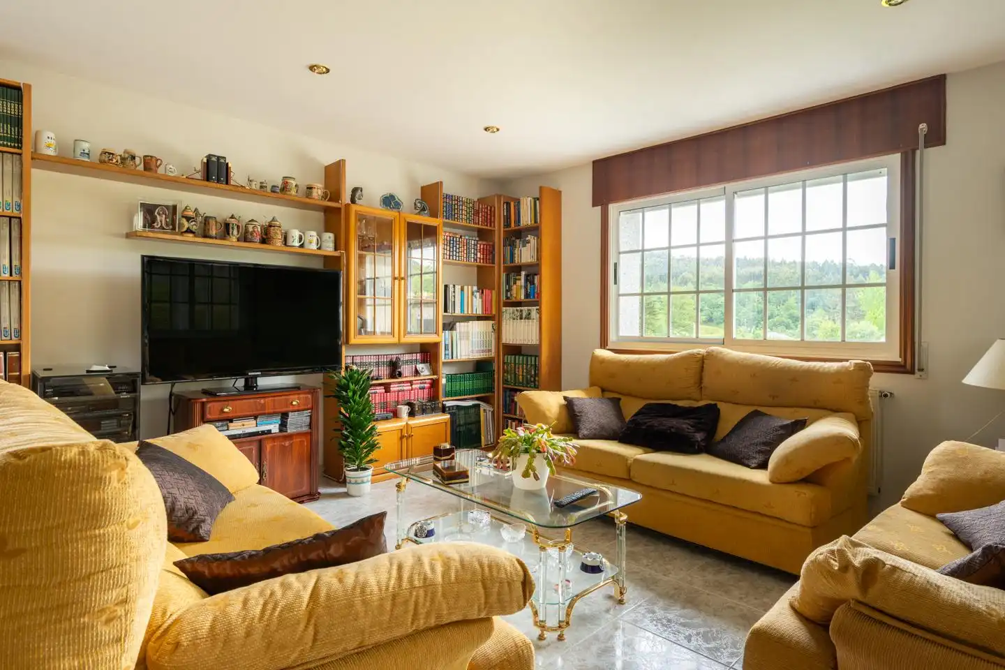 Living room of Houses for sale in Bergondo  with Heating, Private garden and Swimming Pool