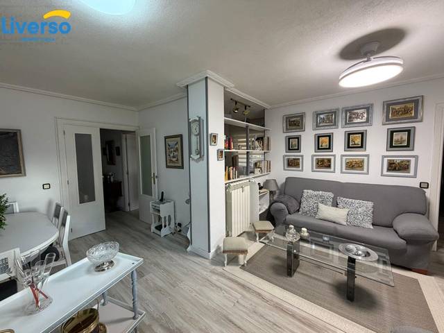 Piso en Venta en Santa Catalina - Ferial