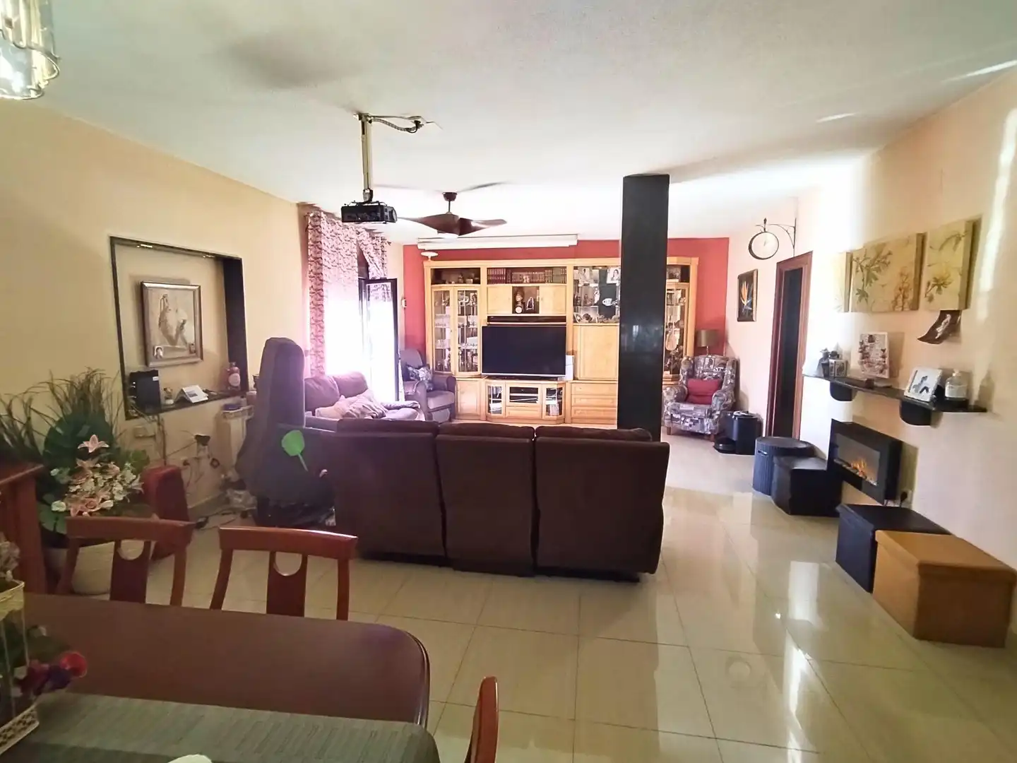 Sala de estar de Casa o chalet en venta en Campo Real con Aire acondicionado, Calefacción y Jardín privado