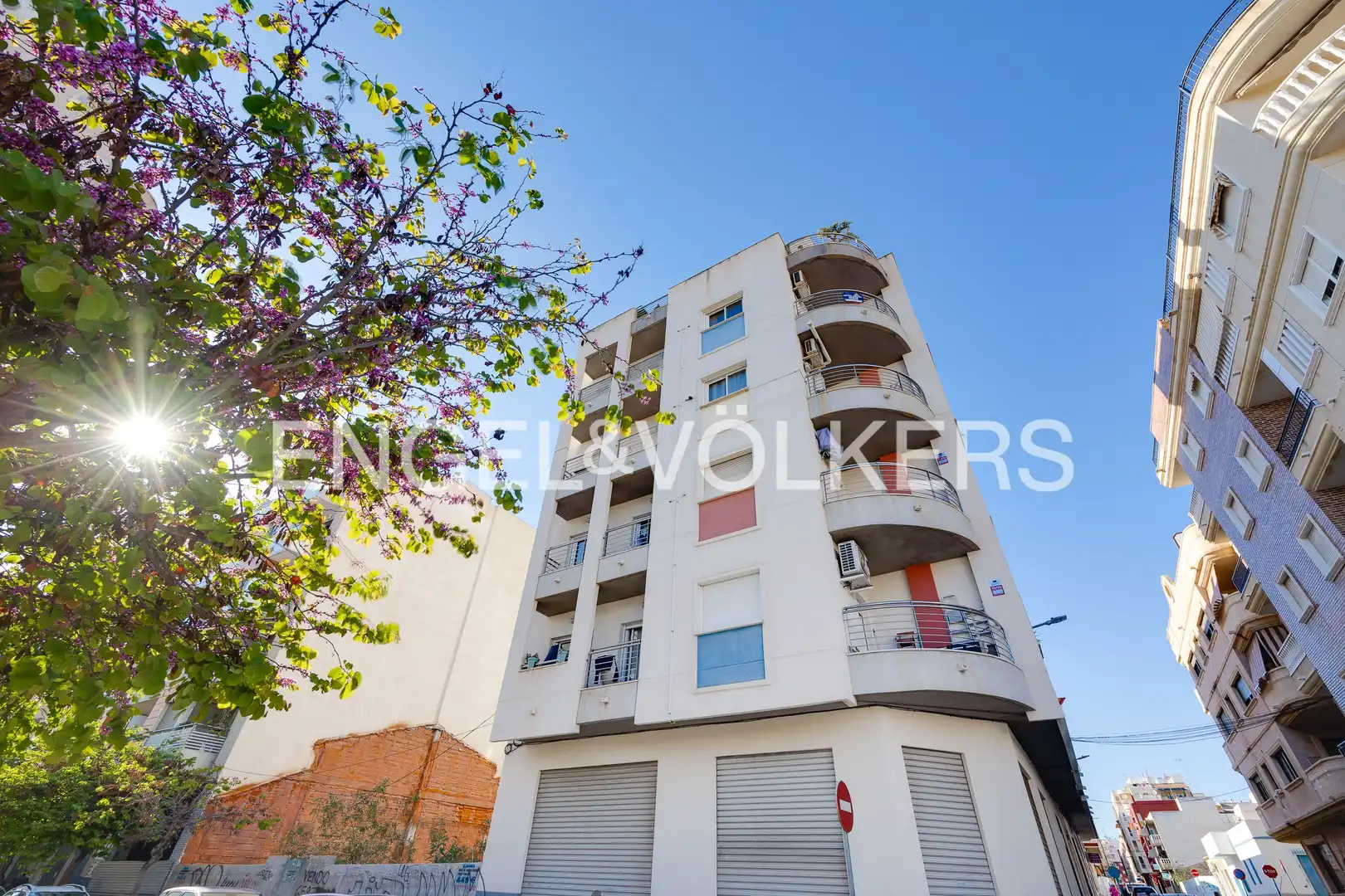 Vista exterior de Ático en venta en Torrevieja con Aire acondicionado, Calefacción y Terraza