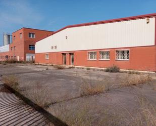 Vista exterior de Nau industrial en venda en Épila amb Calefacció i Alarma