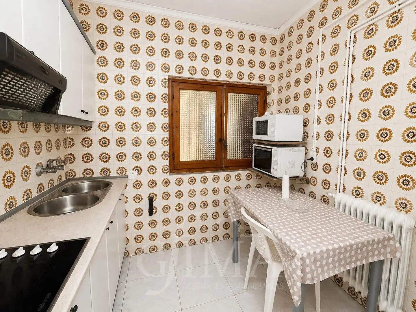 Kitchen of Houses for sale in Tomelloso  with Heating, Storage room and Furnished