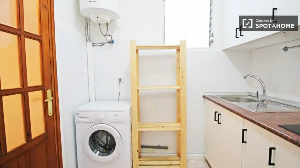 Room in El Raval