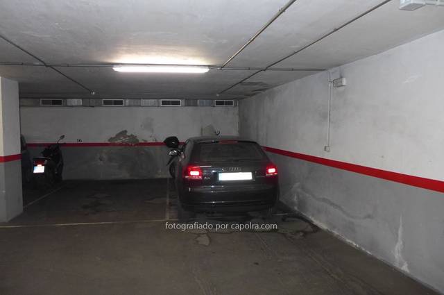 Garaje en Alquiler en riera de cassoles, 20 en Vila de Gràcia
