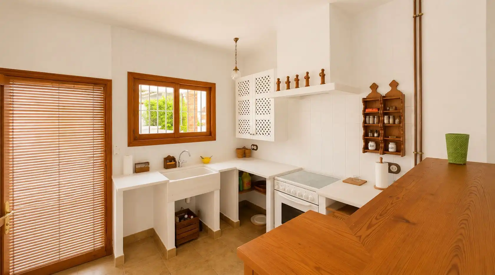 Cocina de Casa o chalet en venta en Oliva con Calefacción, Jardín privado y Terraza