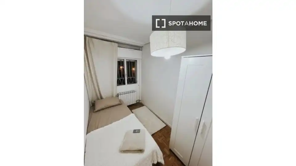 Habitación de Piso para compartir en Madrid con Aire acondicionado, Calefacción y Terraza