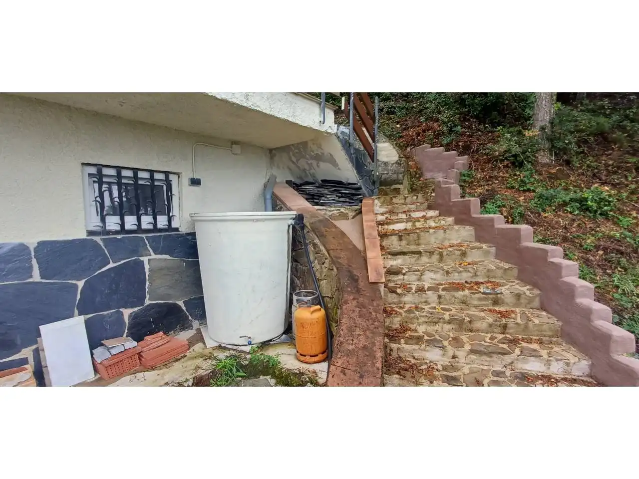 Country homes for sale in Susqueda, Girona
