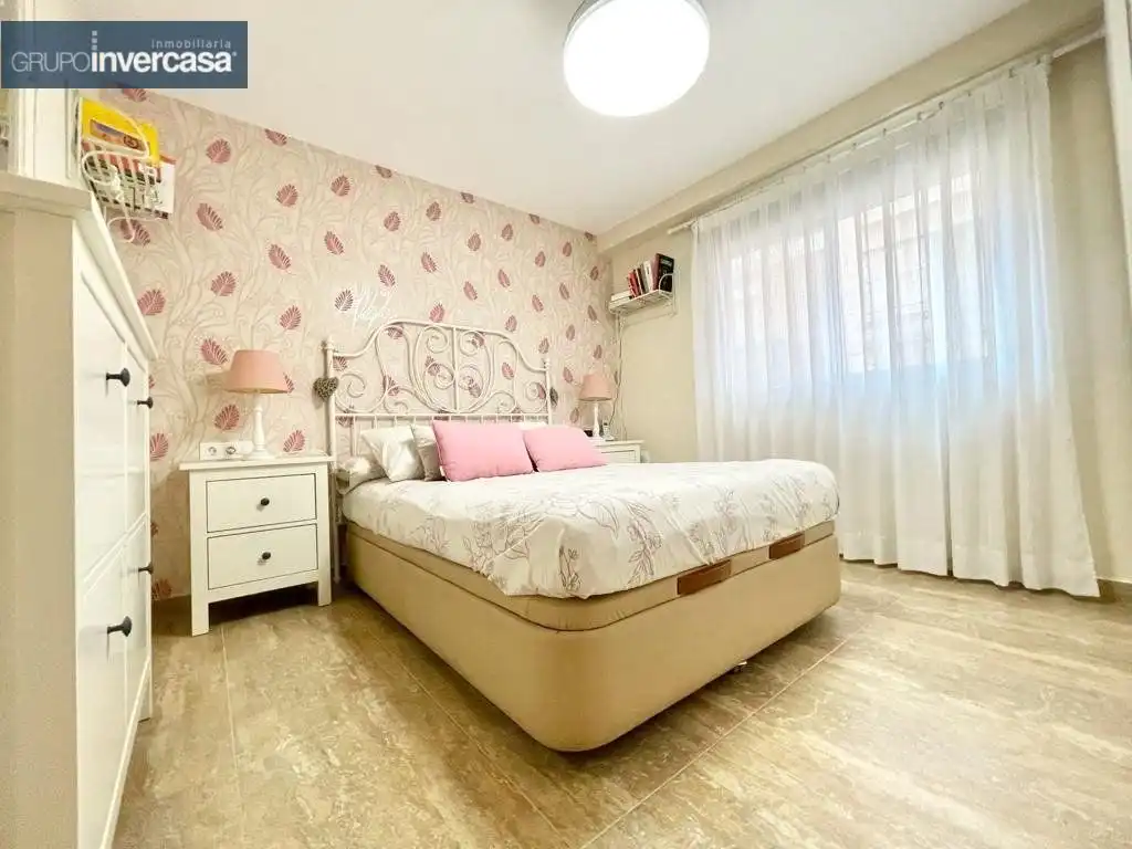 Schlafzimmer von Wohnung zur Miete in Manises mit Klimaanlage, Heizung und Möbliert
