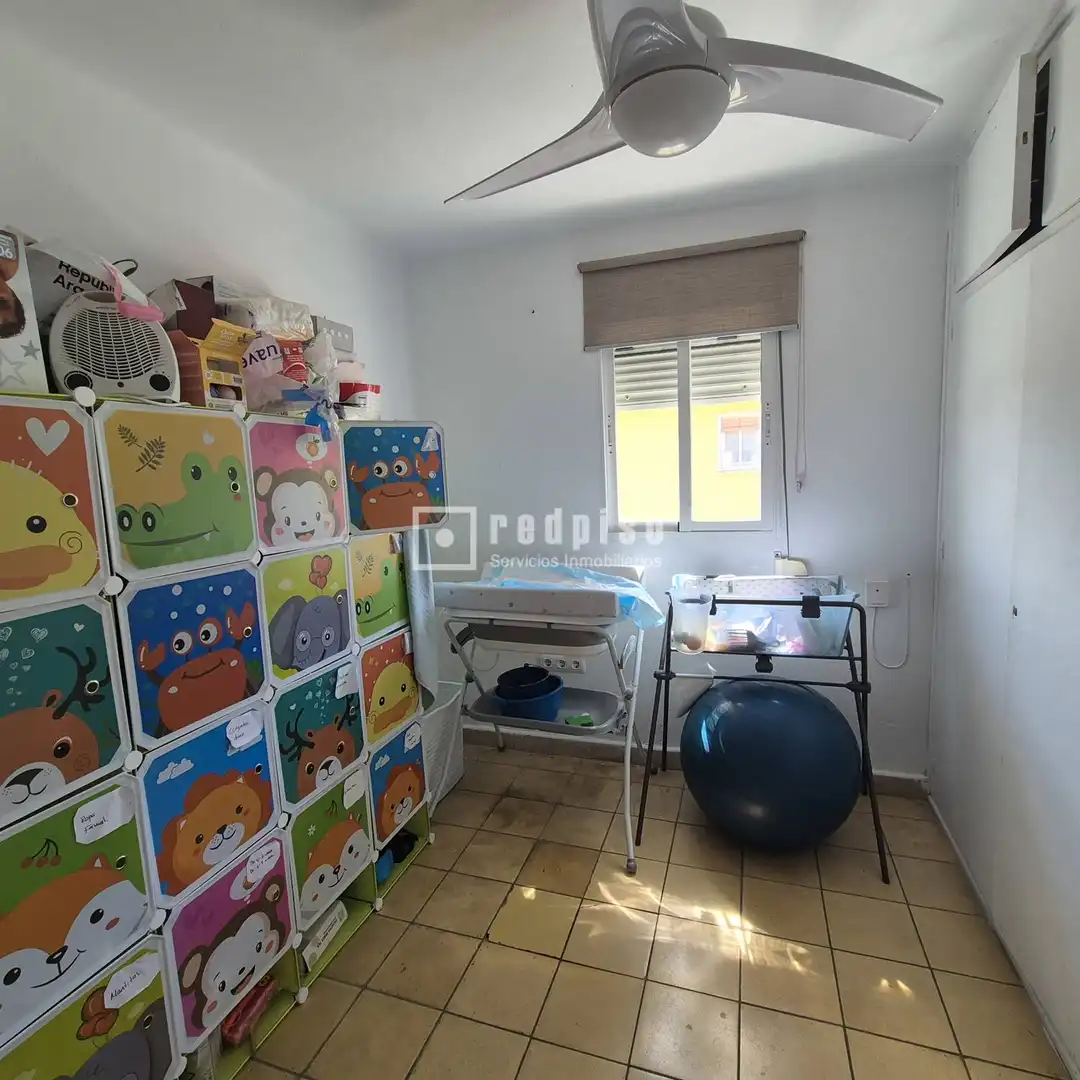 Bedroom of Flat for sale in Sevilla  with Air Conditioner and Terrace