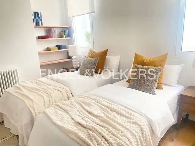 Schlafzimmer von Wohnung zum Verkauf in Madrid mit Klimaanlage, Heizung und Balkon