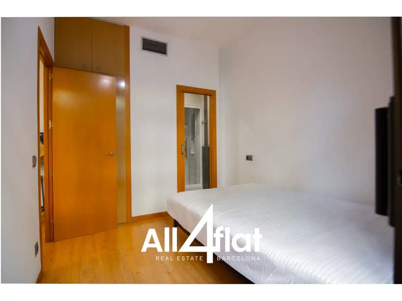 Piso con terraza en venta en Calle DIPUTACIO, imagen 13