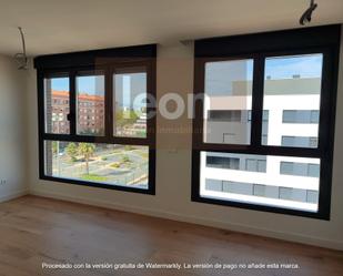 Bedroom of Flat for sale in  Logroño  with Air Conditioner and Terrace