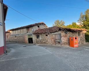 Vista exterior de Casa adosada en venda en Villarta-quintana amb Jardí privat