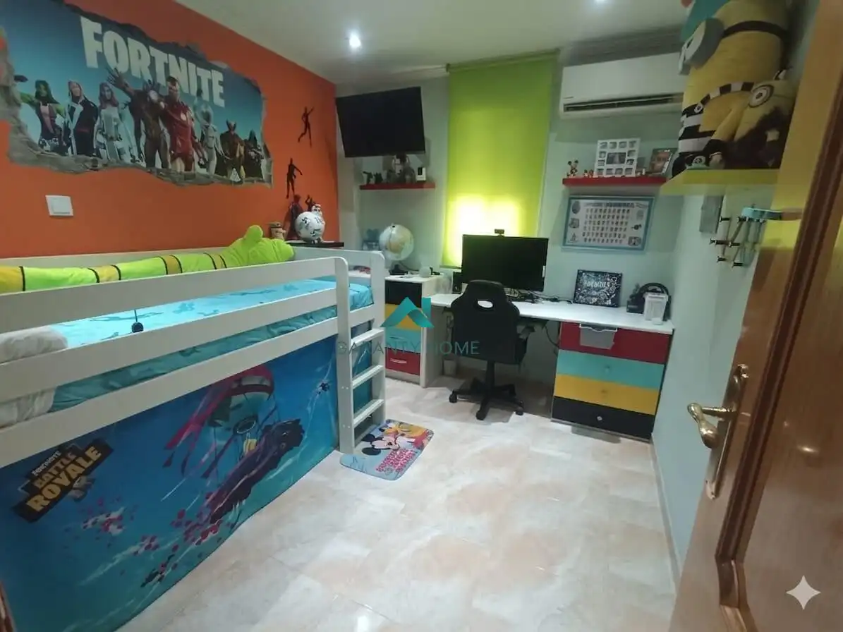 Schlafzimmer von Wohnung zum Verkauf in Torredonjimeno mit Klimaanlage, Terrasse und Möbliert