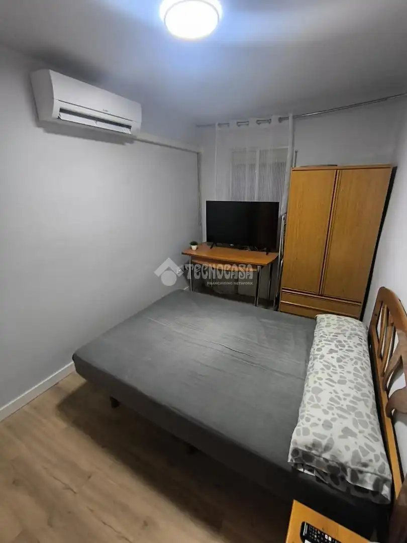 Habitación de Piso en venta en Madrid con Calefacción