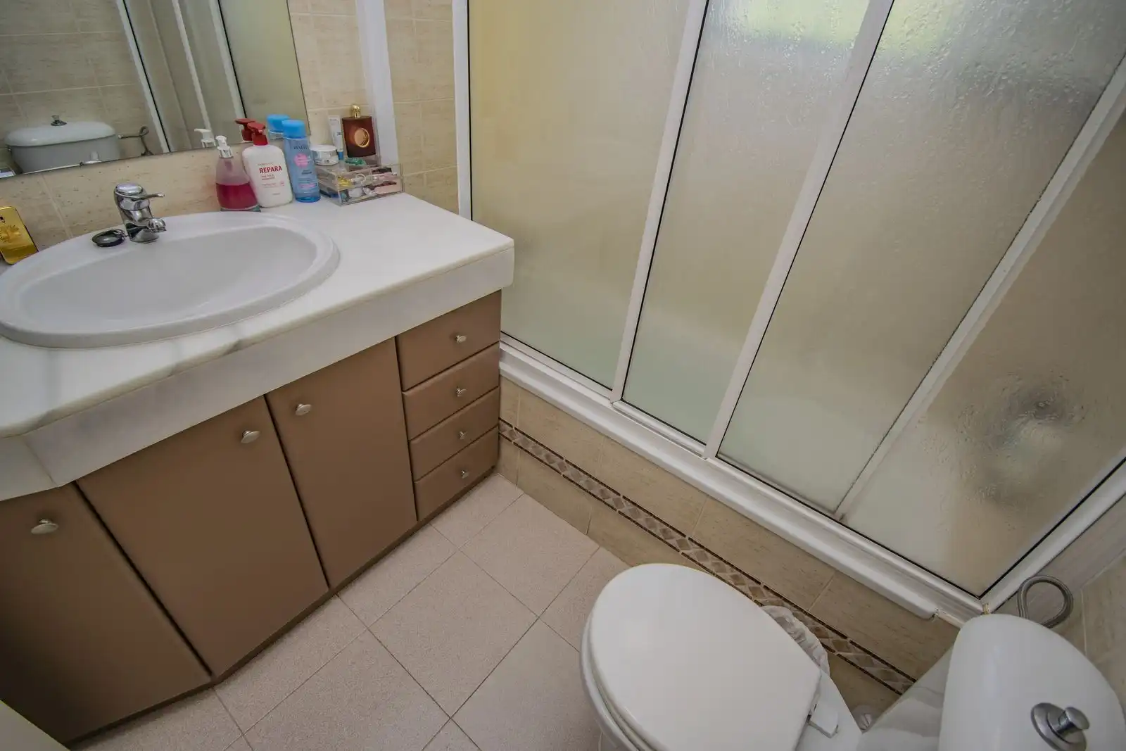 Baño de Casa adosada en venta en Marbella con Aire acondicionado y Amueblado