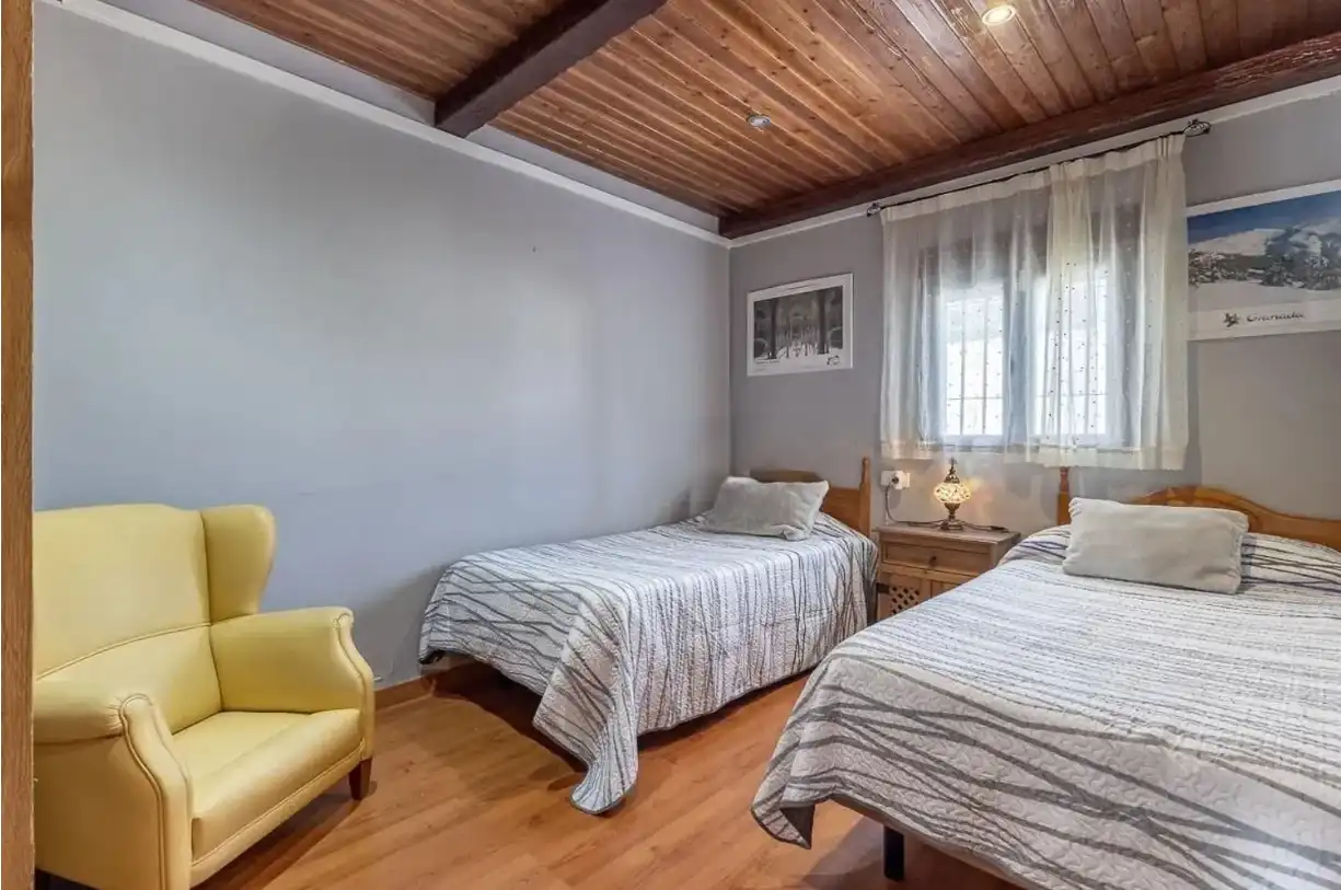 Schlafzimmer von Country house zum Verkauf in Atarfe mit Klimaanlage, Heizung und Privatgarten