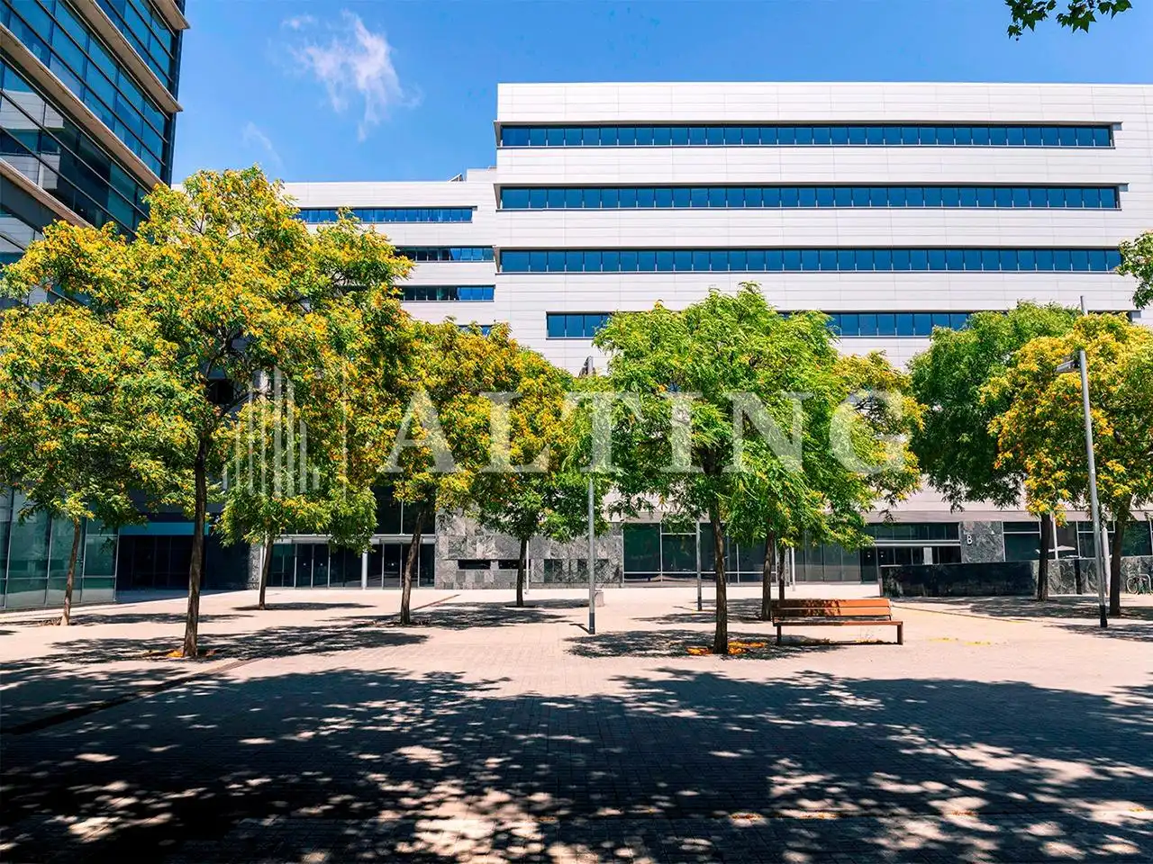 Vista exterior de Oficina de alquiler en Barcelona con Aire acondicionado