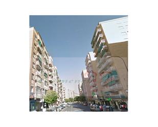 Exterior view of Flat for sale in  Granada Capital