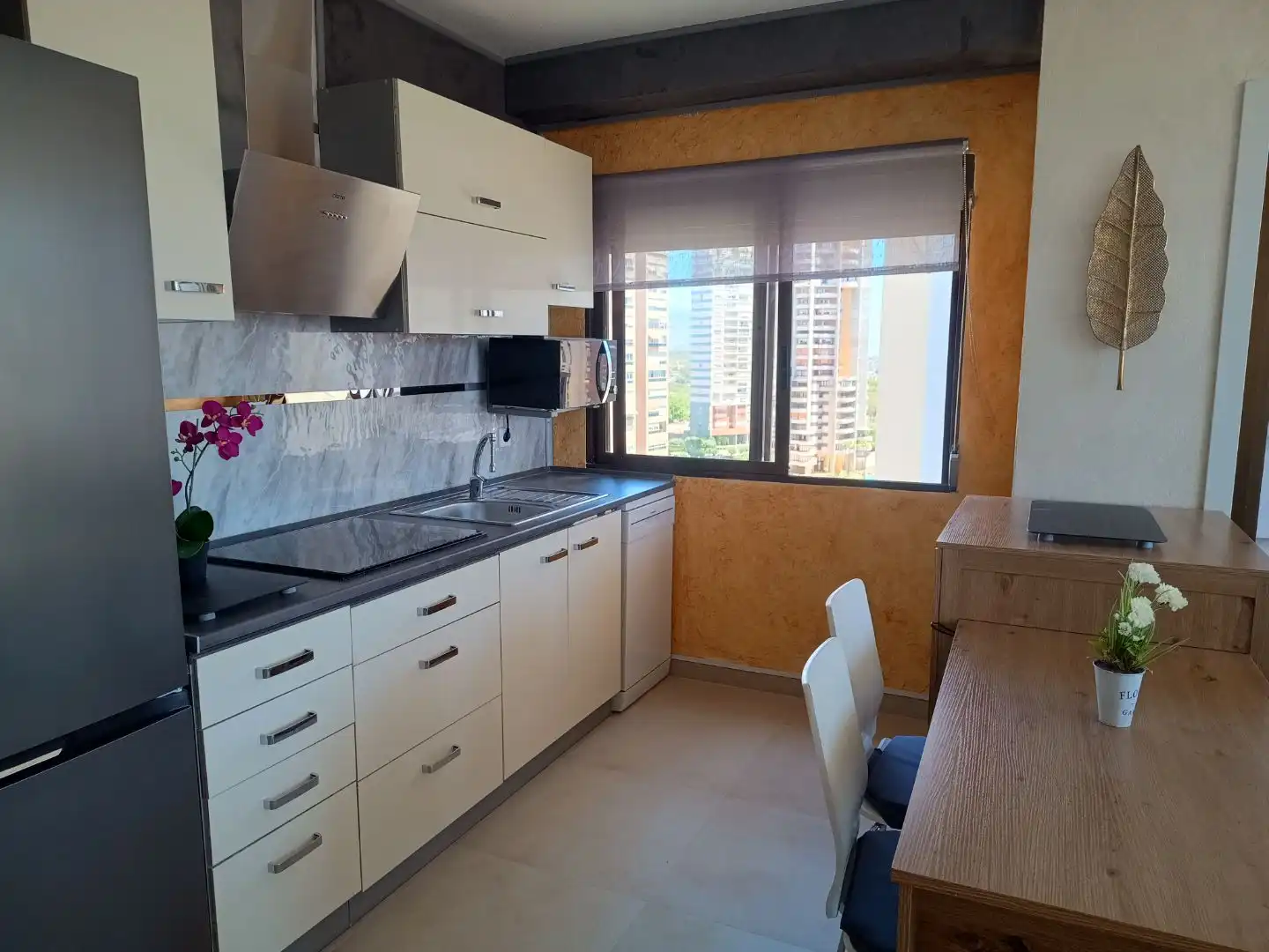 Kitchen of Flat for rent in Juzgados - Plaza de Toros