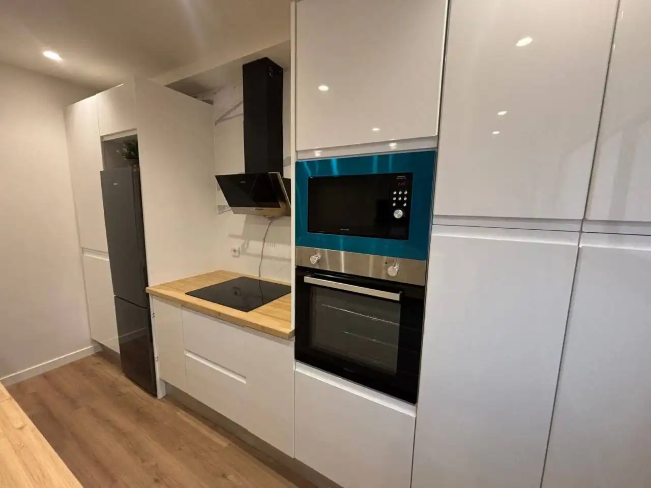 Küche von Wohnung zur Miete in Castell - Poble Vell
