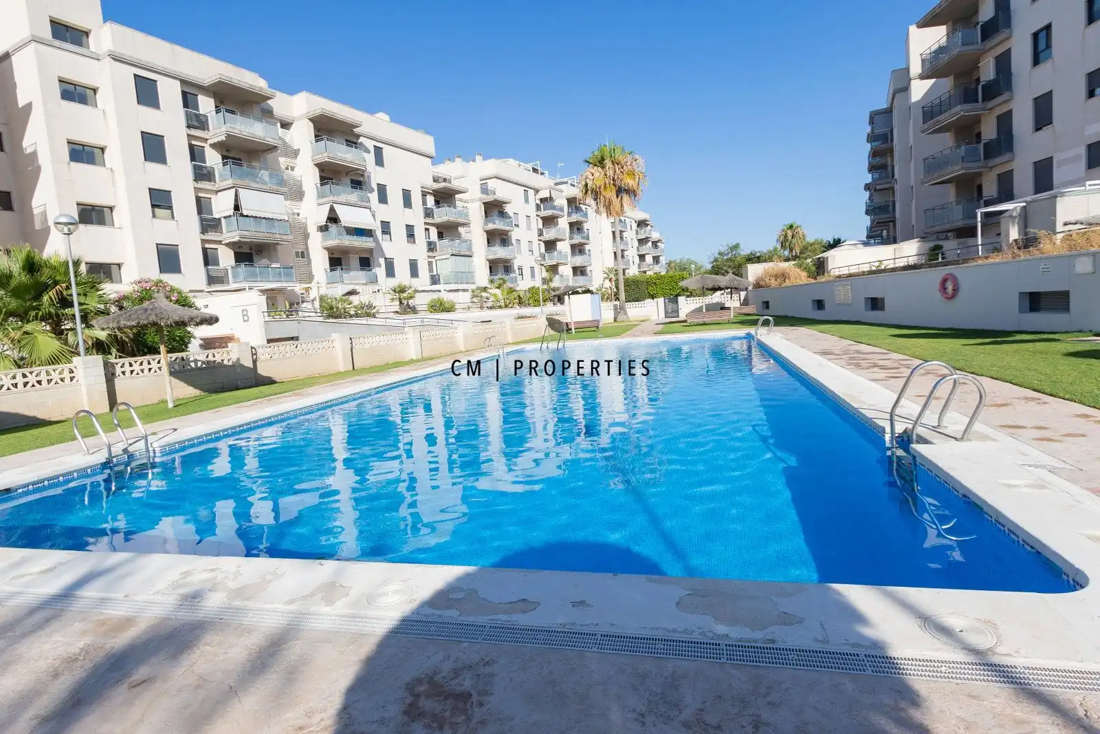 Schwimmbecken von Dachboden zur Miete in Canet d'En Berenguer mit Klimaanlage, Heizung und Terrasse