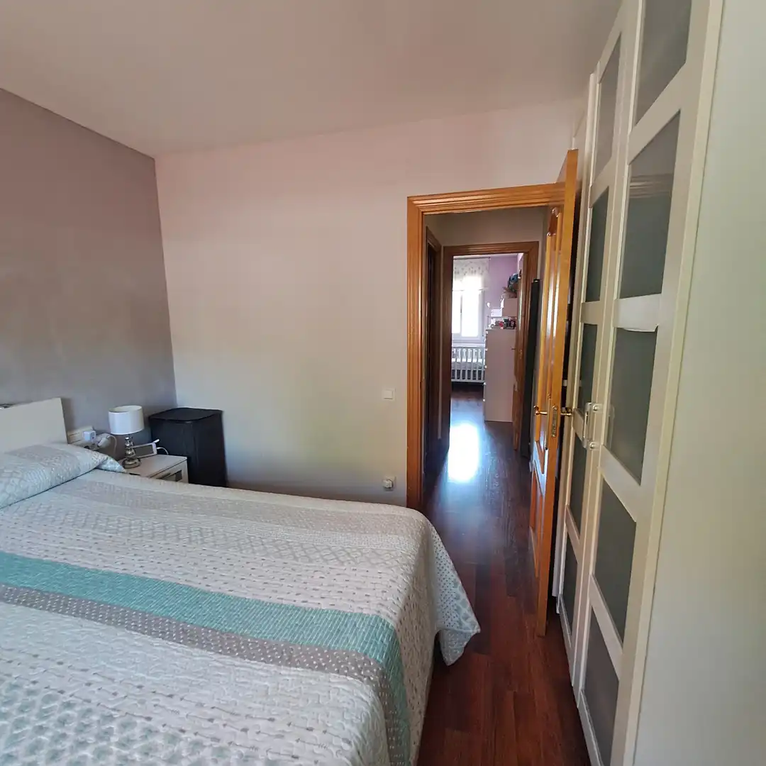 Habitación de Dúplex en venta en Castellbisbal con Calefacción, Parquet y Terraza