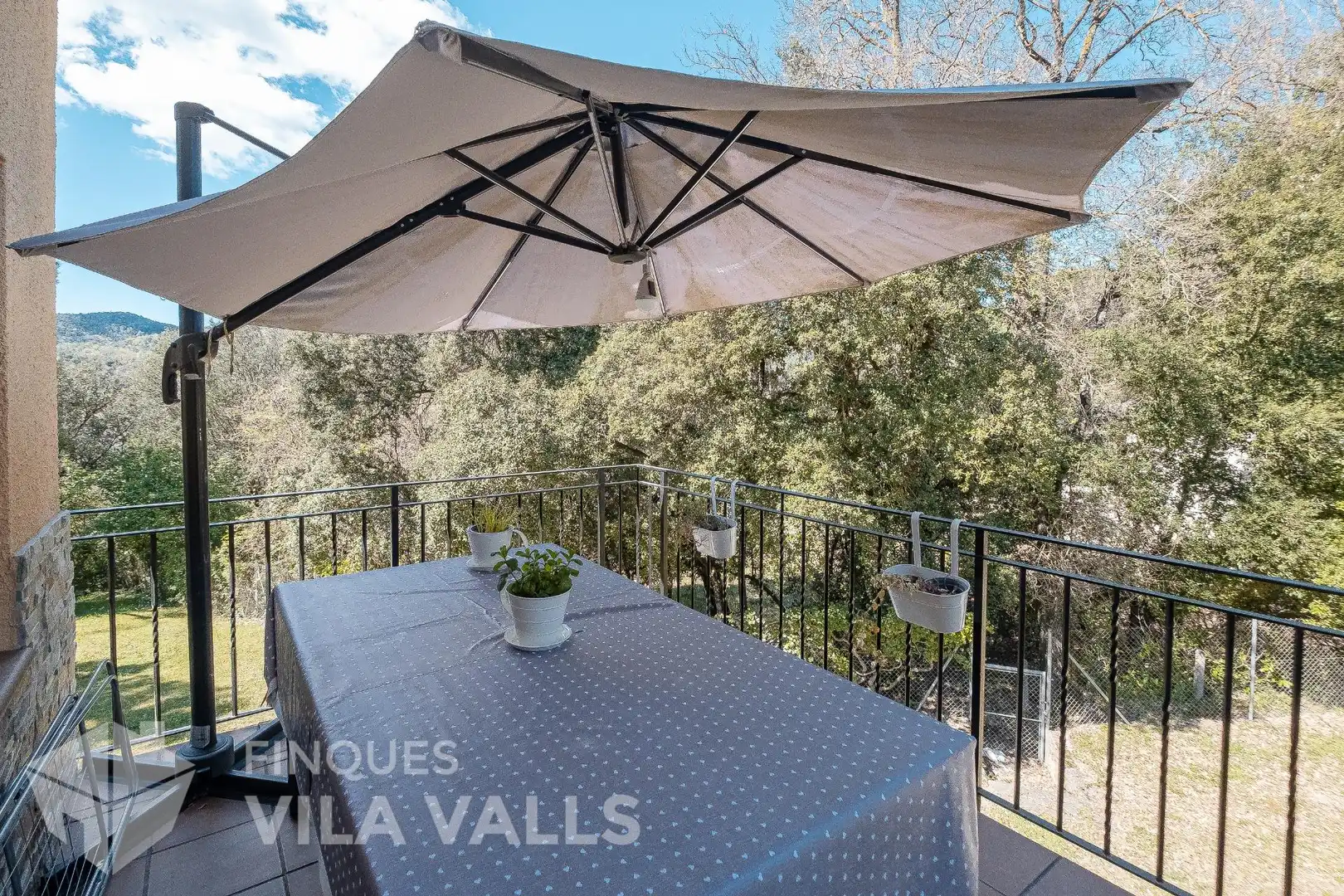Terrassa de Casa o xalet en venda en Sant Quirze Safaja amb Jardí privat, Parquet i Terrassa