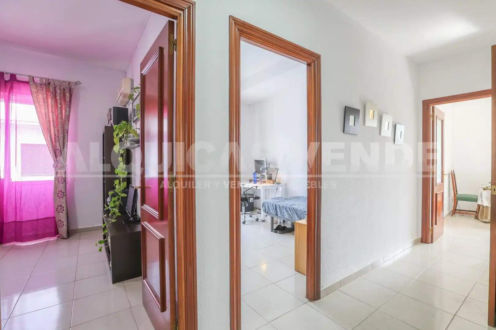 Flat for sale in Sevilla  with Air Conditioner