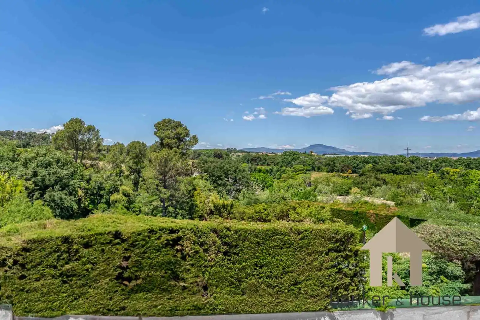 Garten von Haus oder Chalet zum Verkauf in Cerdanyola del Vallès mit Heizung, Parkett und Terrasse