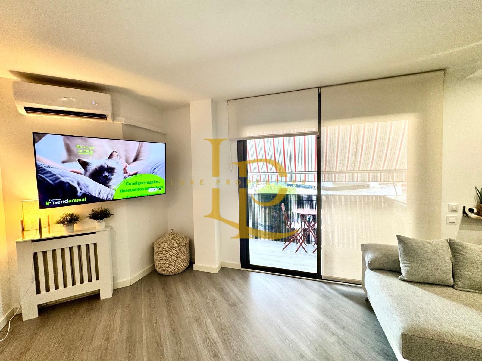 Living room of Flat for sale in Rubí  with Heating, Terrace and Balcony