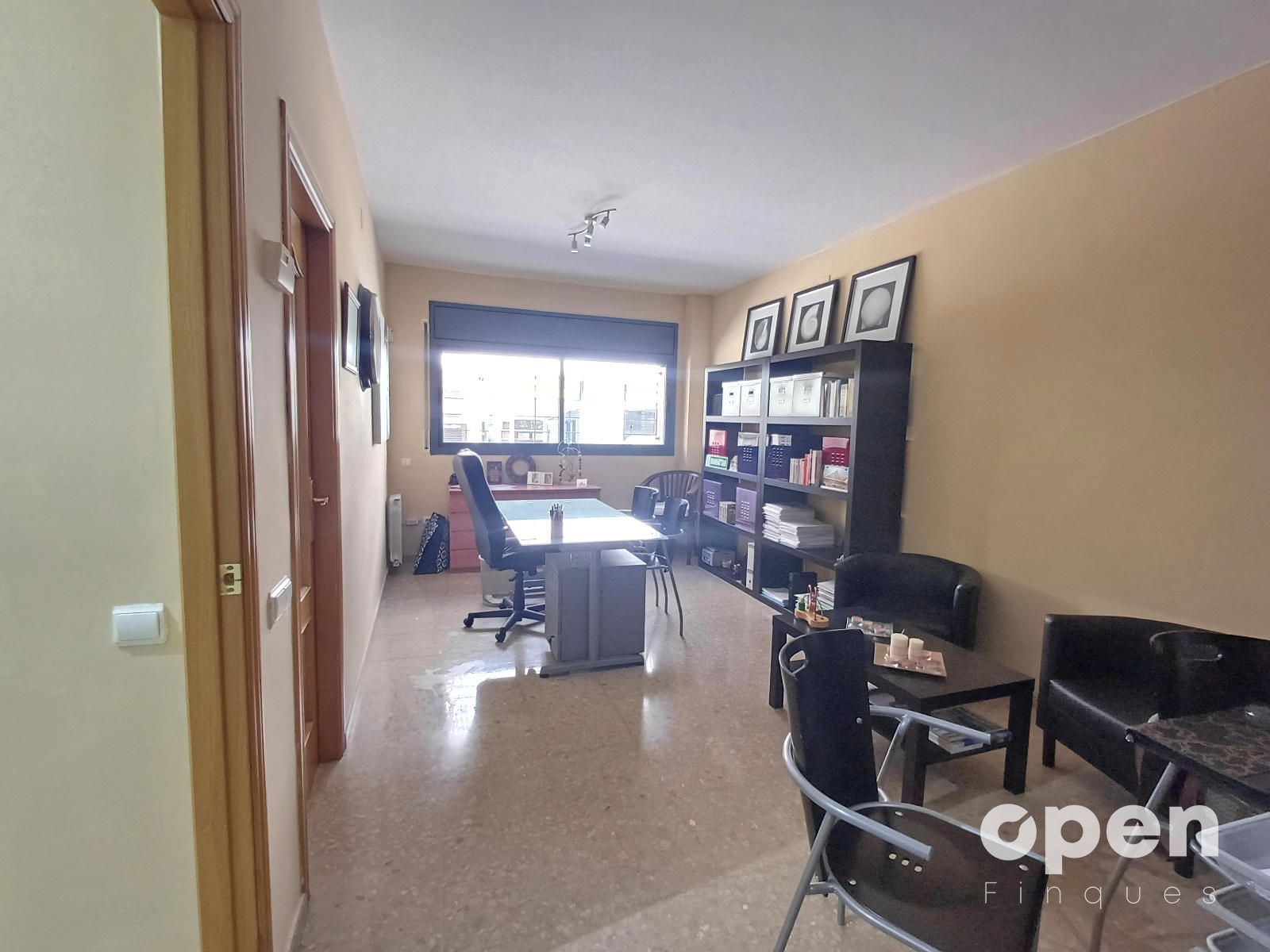 Flat for sale in Terrassa  with Heating