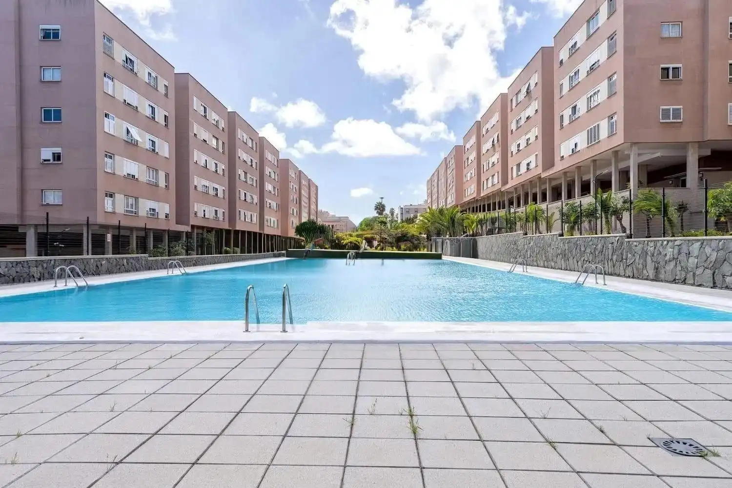 Piscina de Pis en venda en Ciudad Alta