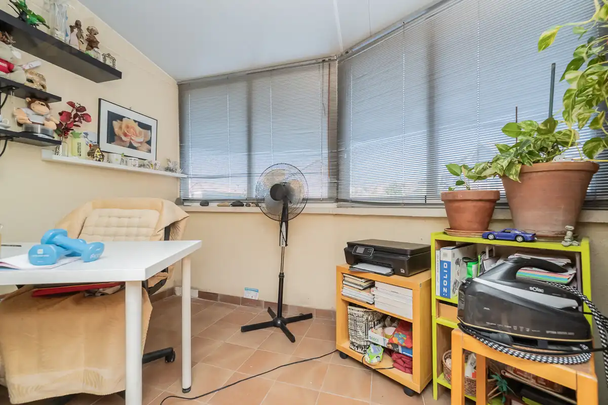 Casa aparellada amb terrassa en venda a Calle Sierra de Gredos 64, imagen 14