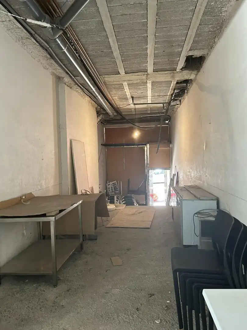 Local comercial de lloguer a Del Barrio, imagen 8