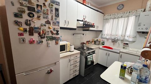 Foto 2 de Piso en venta en Carrer de Ramoneda, La Gavarra, Cornellà de Llobregat