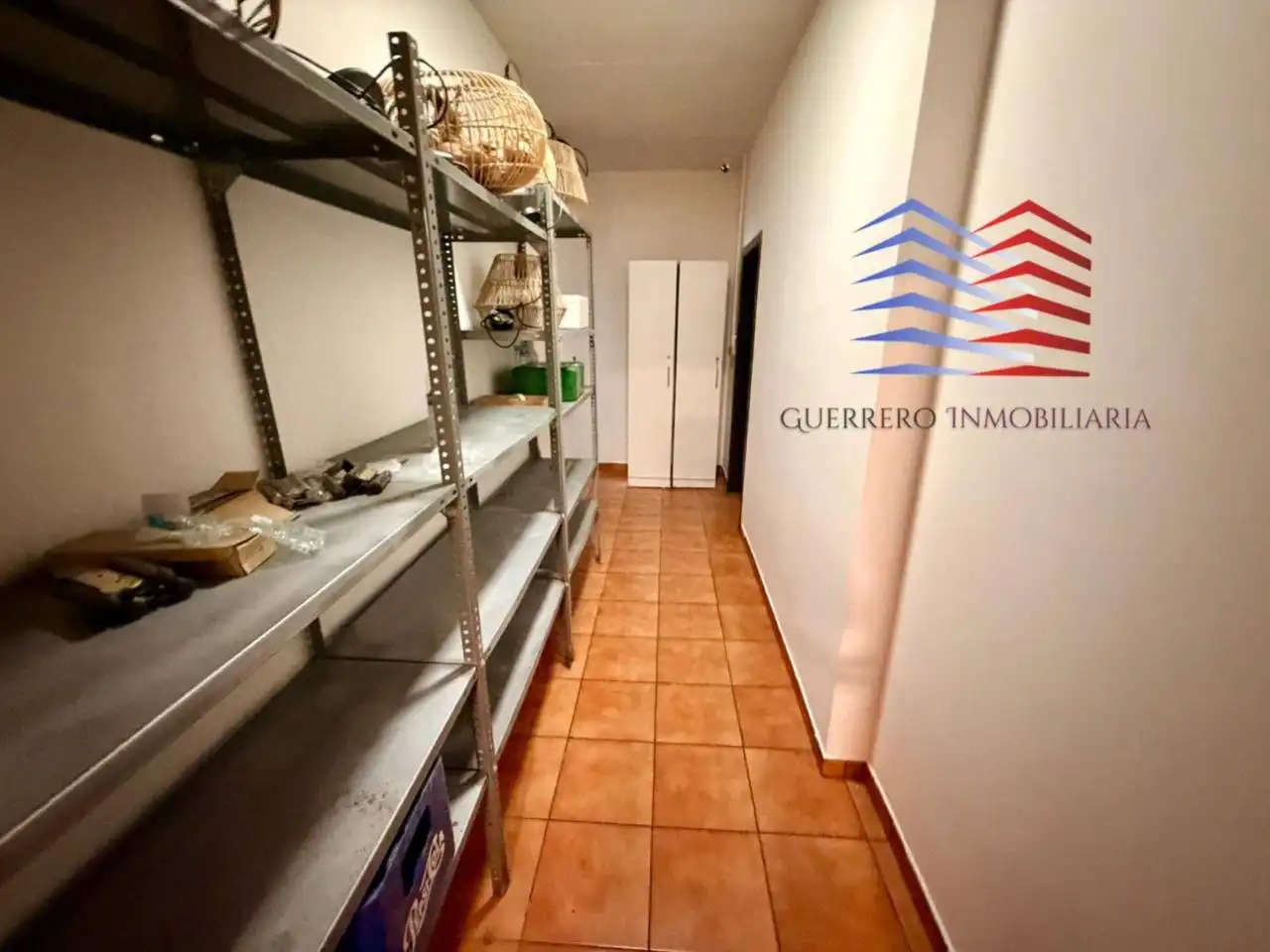 Commercial properties for rent in Ourense Capital   with Air Conditioner and Alarm