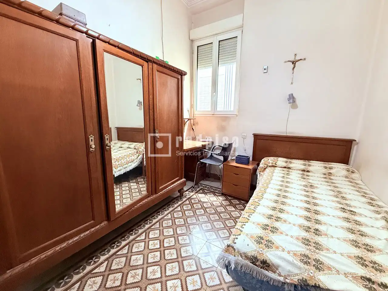Habitación de Piso de alquiler en Valencia con Aire acondicionado, Calefacción y Amueblado