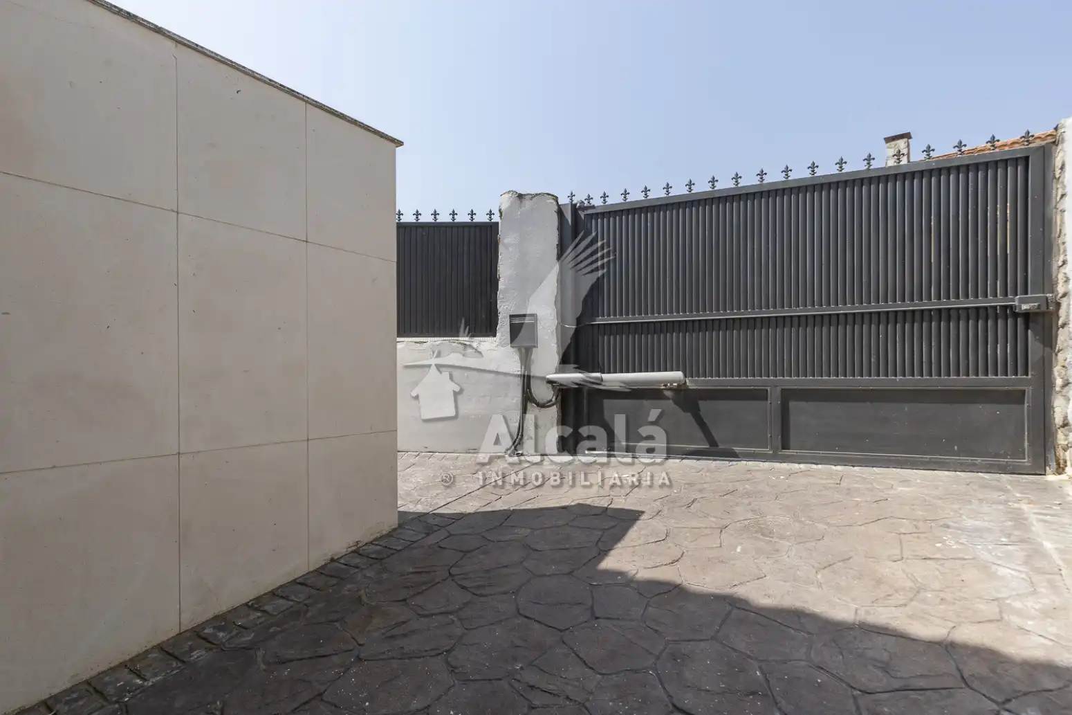 Vista exterior de Casa o xalet en venda en Santa Olalla amb Aire condicionat, Calefacció i Piscina