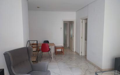 Living room of Flat for sale in Salamanca Capital  with Air Conditioner