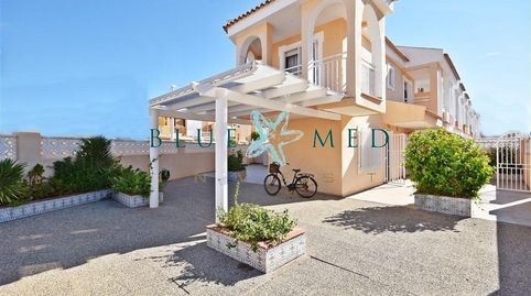 DÚPLEX REFORMADO EN ESQUINA MUY CERCA DE LA PLAYA DE BAHÍA