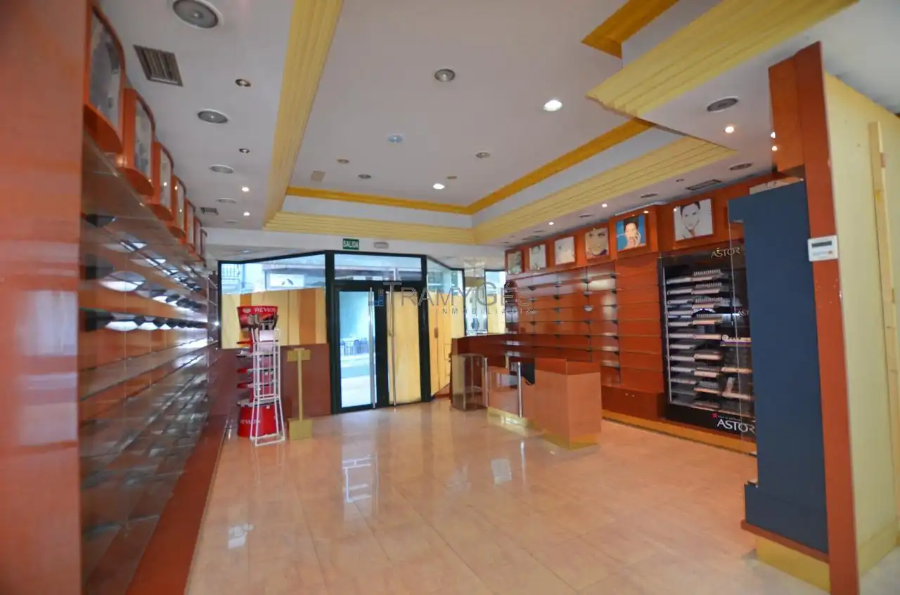 Commercial properties for sale in Tomiño  with Air Conditioner