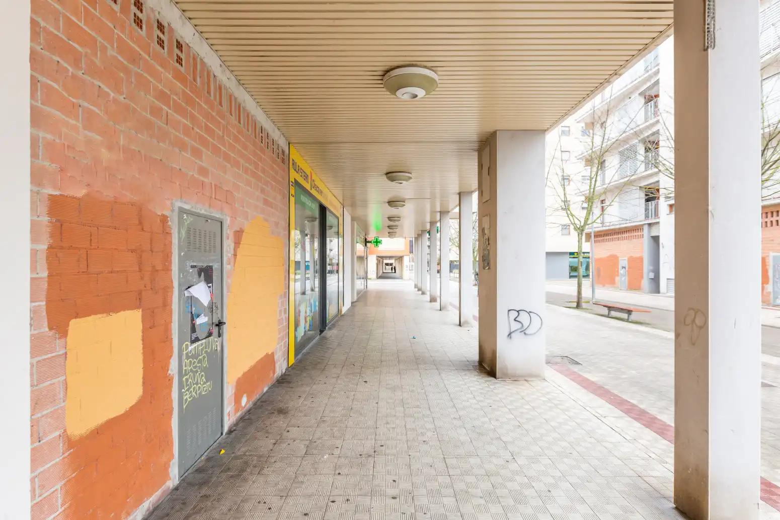 Vista exterior de Local en venta en Valle de Egüés / Eguesibar