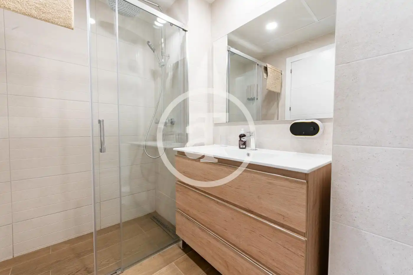 Flat for rent in Calle de San Aquilino, Almenara -Ventilla
