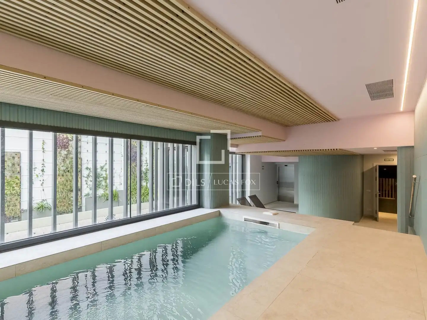 Swimming pool of Flat for sale in Barcelona  with Air Conditioner, Terrace and Swimming Pool