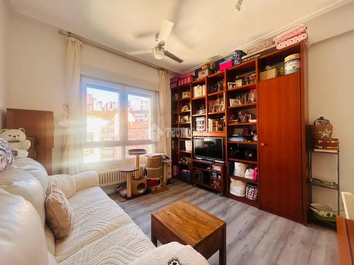 Habitación de Piso en venta en Bilbao  con Calefacción