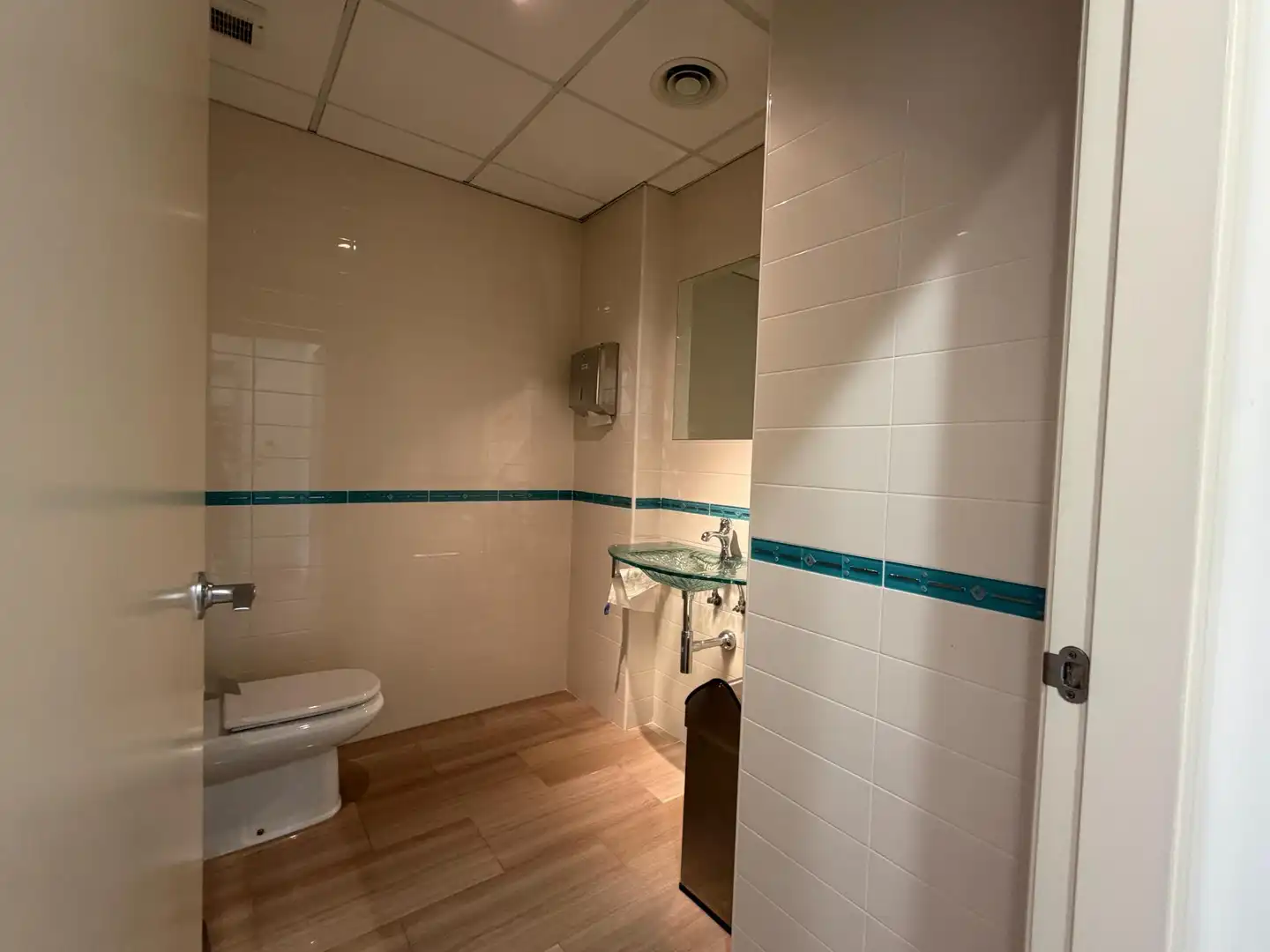 Bathroom of Commercial properties for sale in Empuriabrava  with Terrace