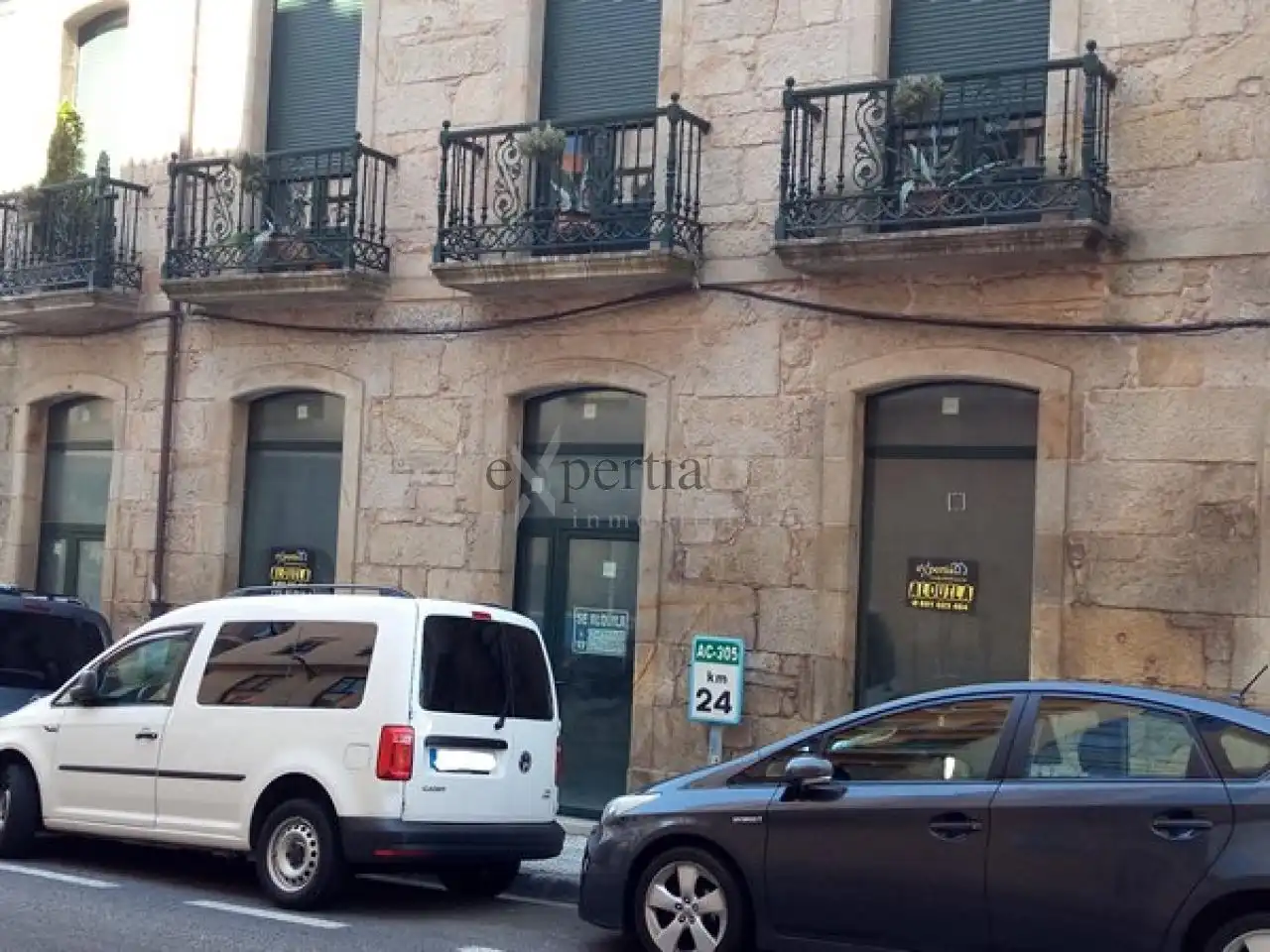 Business premises to rent in Boiro