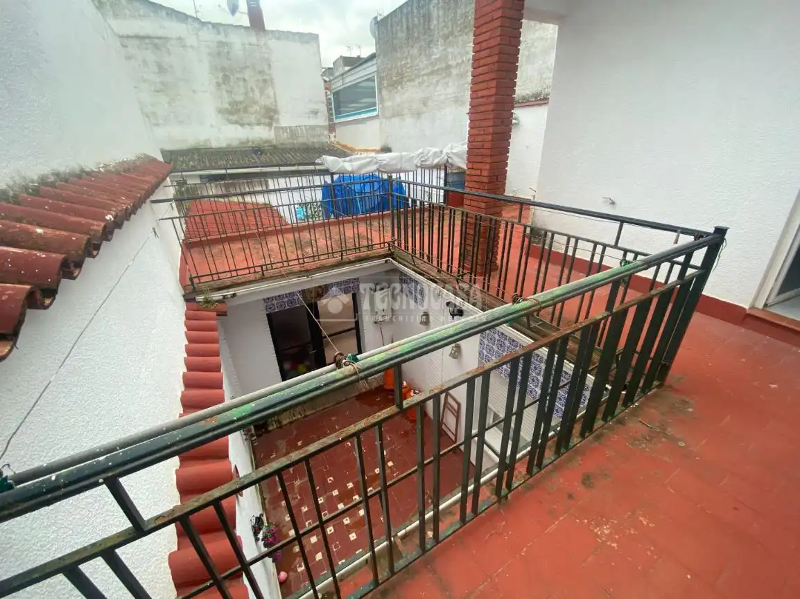 Terraza de Casa adosada en venta en Sanlúcar la Mayor