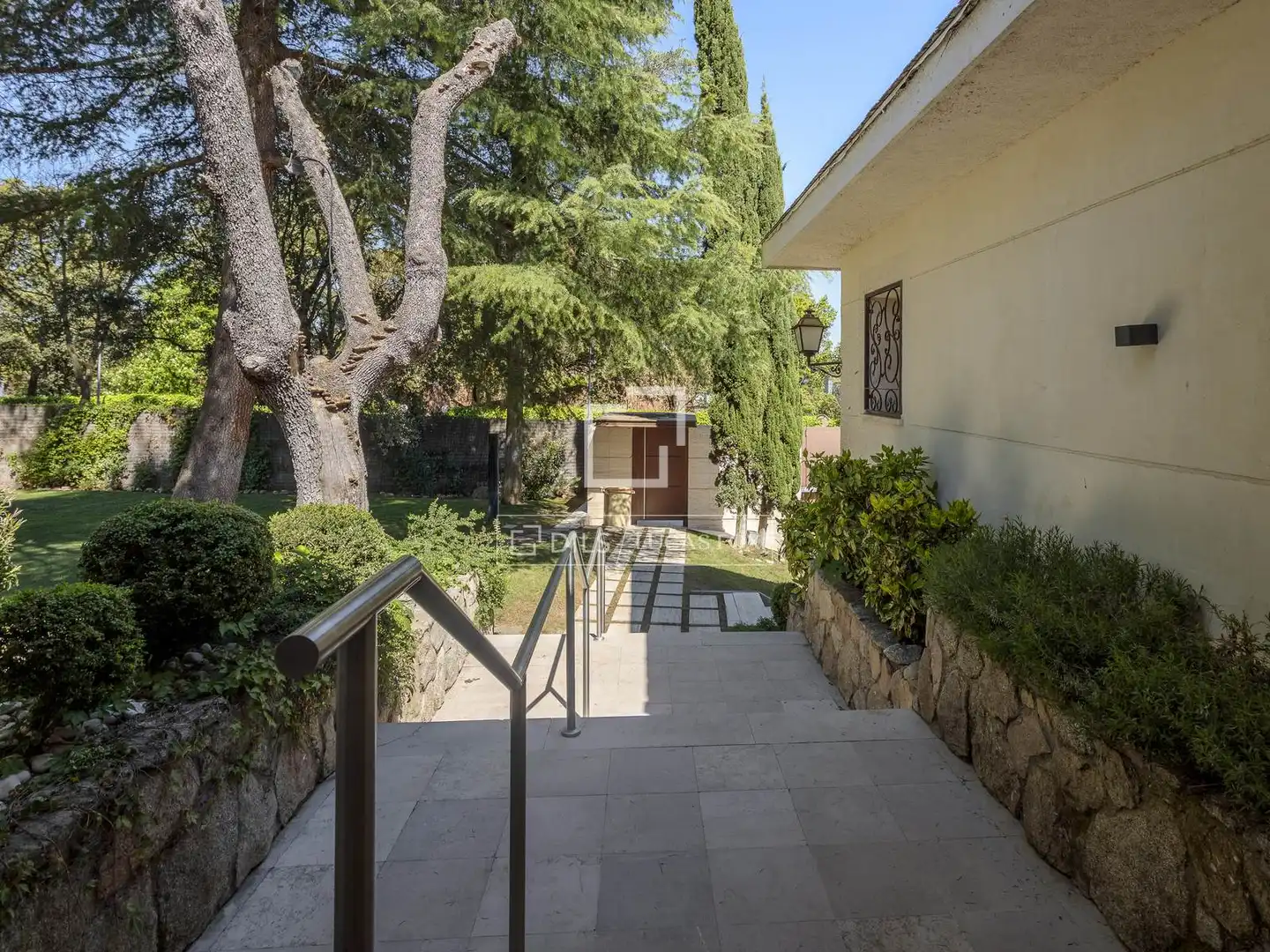 Jardí de Casa o xalet de lloguer en La Moraleja amb Aire condicionat, Calefacció i Jardí privat